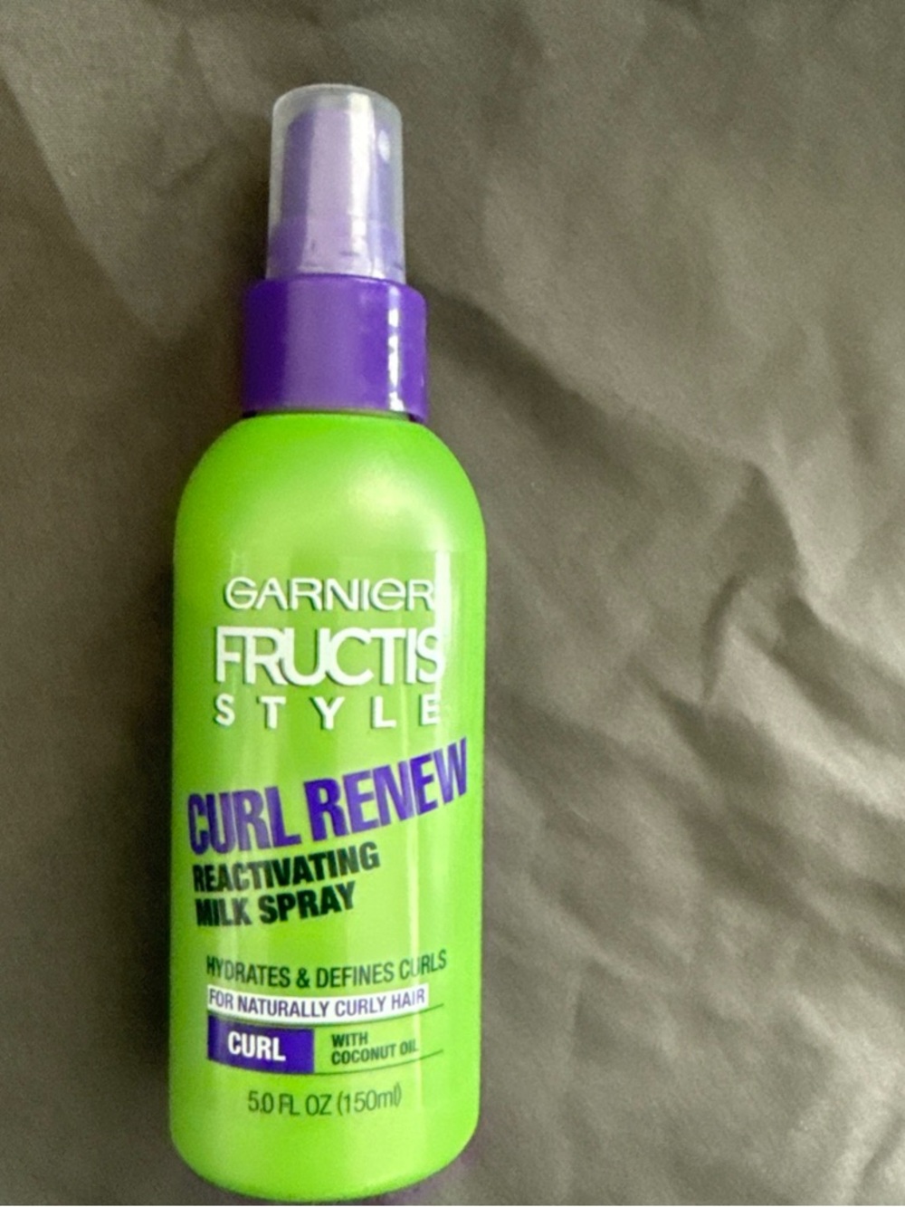 Garnier Fructis Style Curl Renew Reactivating Milk Spray. HARD TO FIND